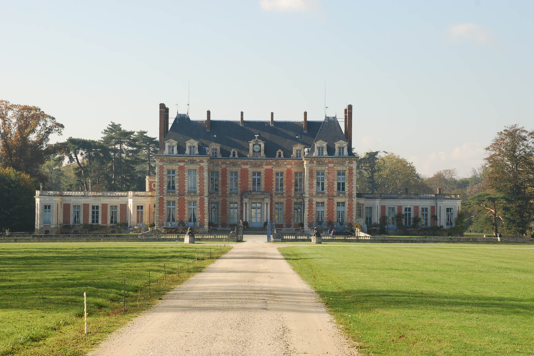 Château Du Maréchal De Saxe, Yerres